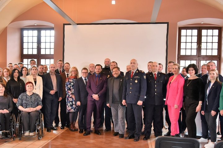 Priešgaisrinės saugos ir gelbėjimo departamento prie Vidaus reikalų ministerijos organizuotos konferencijos dalyviai 