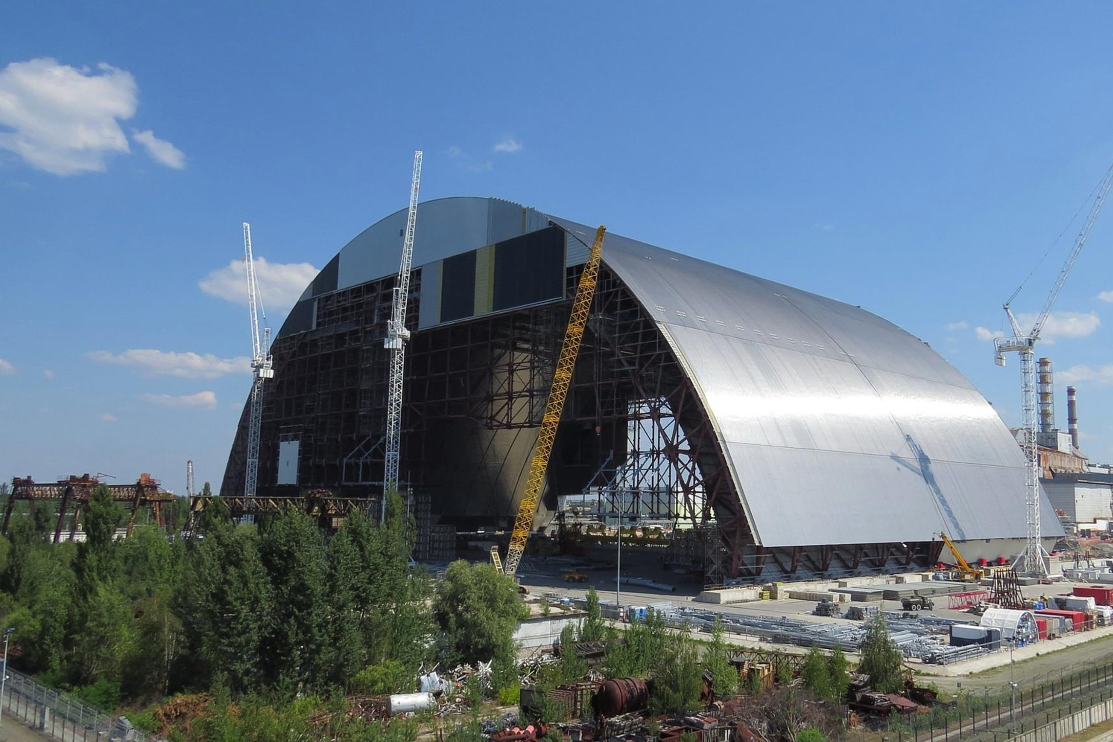 Statoma Černobylio arka, 2015 m. (Černobylio atominės elektrinės nuotrauka, šaltinis: chnpp.gov.ua)